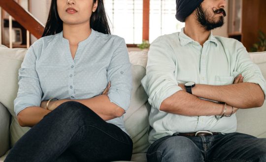 kbwuMzR1REemek1F1c7B_pexels-ketut-subiyanto-4308042